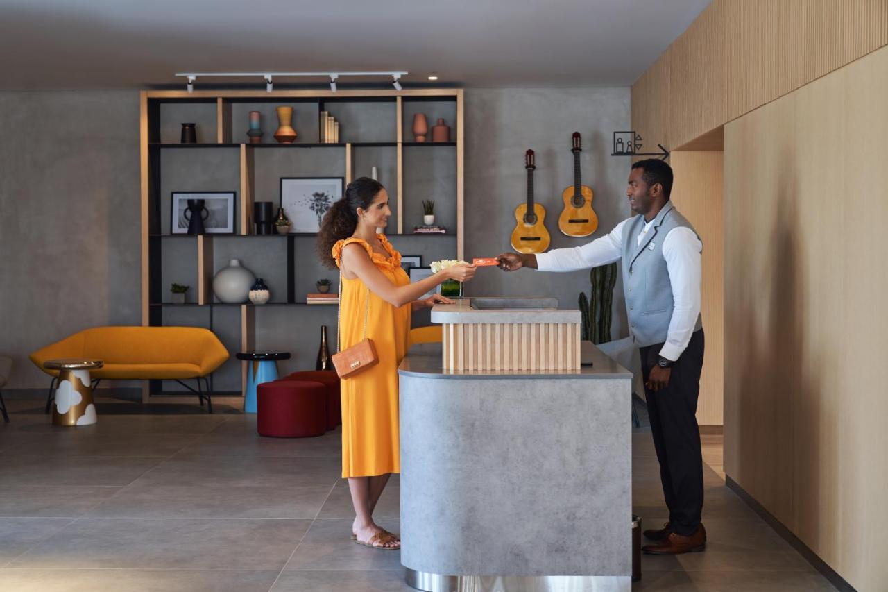 Adagio Jumeirah Village Triangle Дубай Екстериор снимка